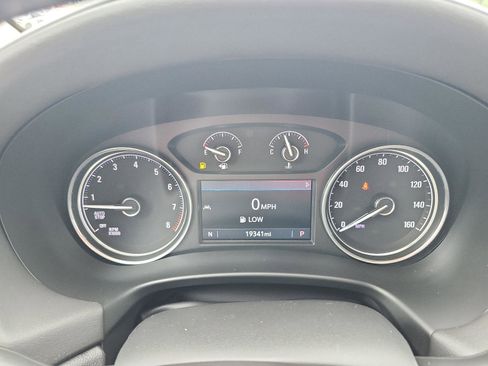 Used 2024 Buick Enclave Essence w/ Experience Buick Package FWD image 23