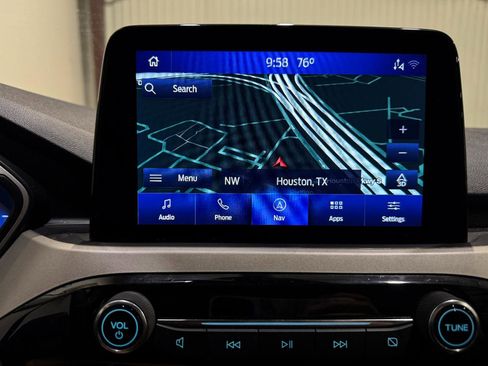 Used 2021 Ford Escape SEL w/ Technology Package FWD image 11