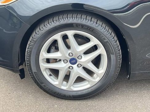 Used 2014 Ford Fusion SE image 8