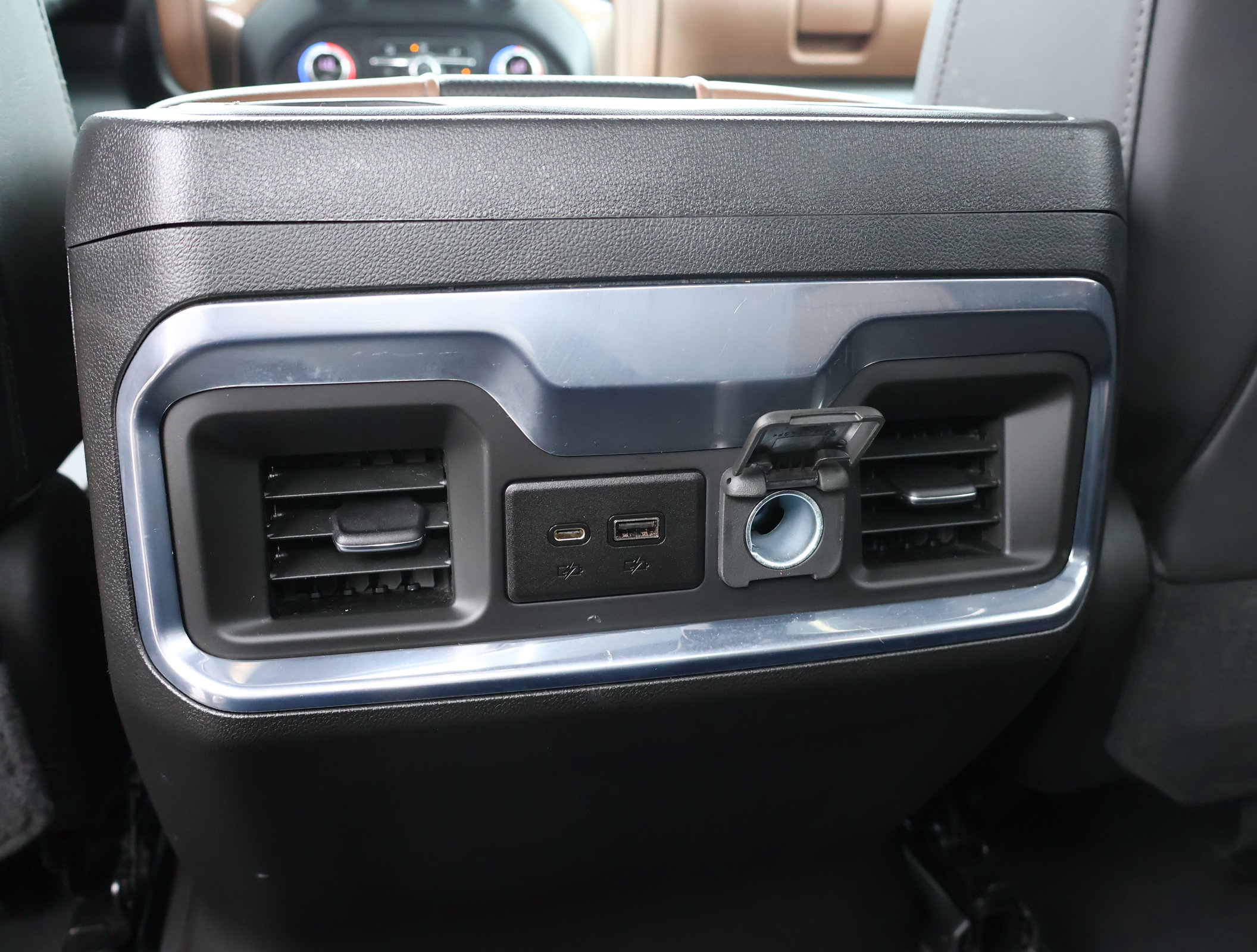 Used 2022 Chevrolet Silverado 3500 High Country AWD/4WD image 27