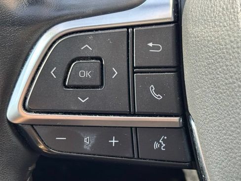 Used 2021 Toyota Highlander Platinum AWD/4WD image 18