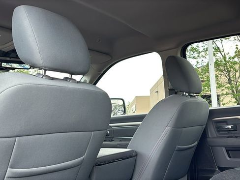 Used 2019 RAM 1500 Big Horn AWD/4WD image 32