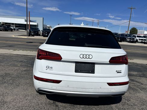 Used 2018 Audi Q5 2.0T Premium Plus w/ Premium Plus Package AWD/4WD image 4