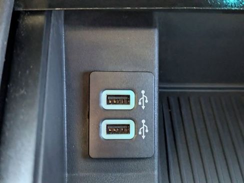 Used 2018 Ford F150 Raptor w/ Equipment Group 802A Luxury image 23