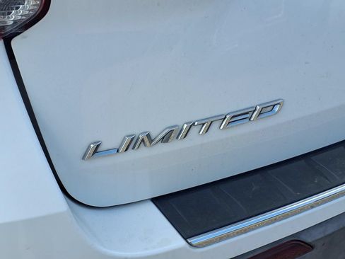 Used 2020 Ford Explorer Limited RWD image 11
