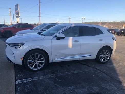 Certified 2023 Buick Envision Avenir image 5