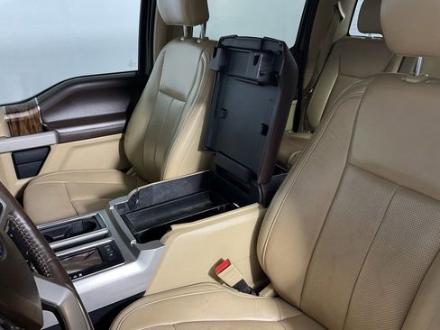 Used 2019 Ford F150 Lariat w/ Equipment Group 502A Luxury AWD/4WD image 32