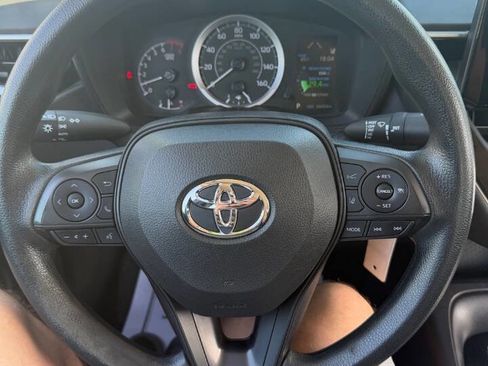 Used 2022 Toyota Corolla LE w/ Carpet Mat Package (TMS) FWD image 20