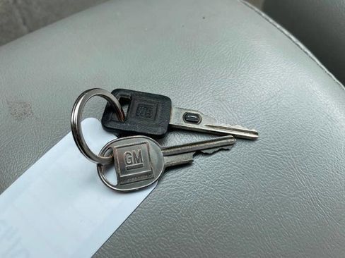 Used 1998 Buick Le Sabre Limited w/ Gran Touring Pkg image 44