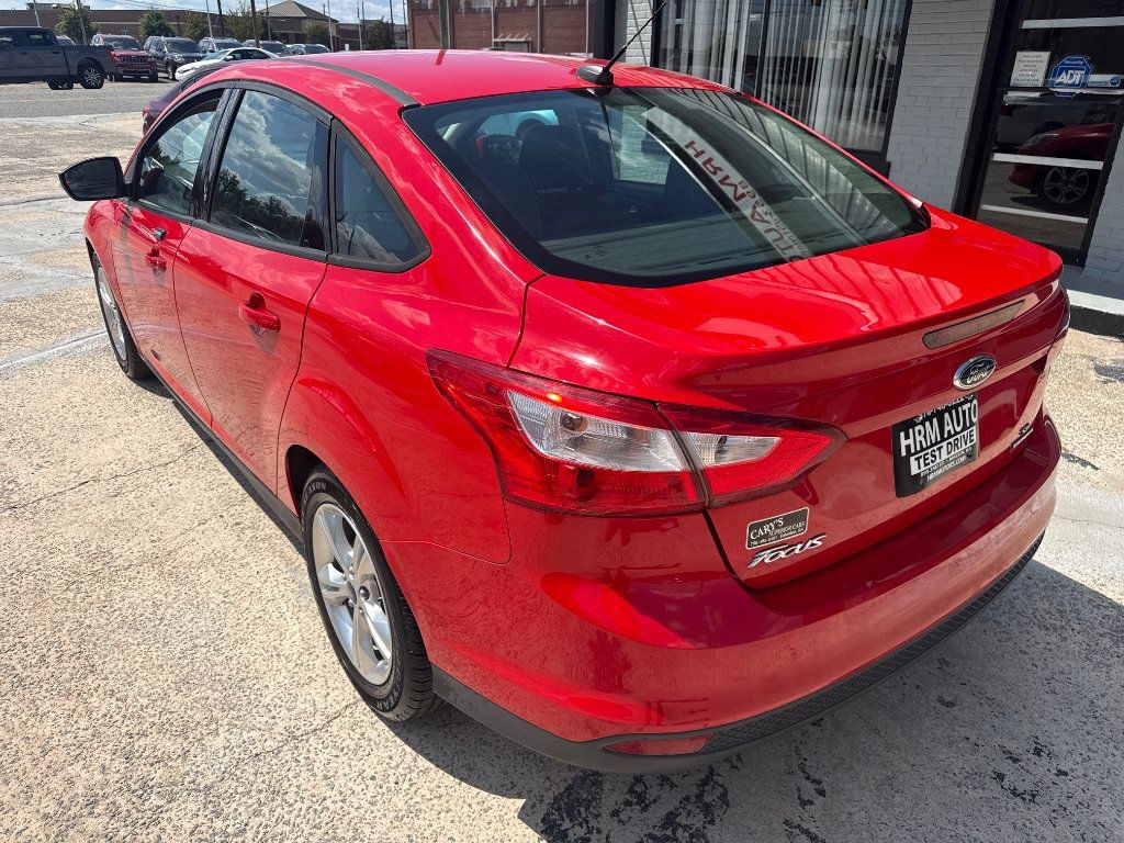 Used 2014 Ford Focus SE FWD image 3