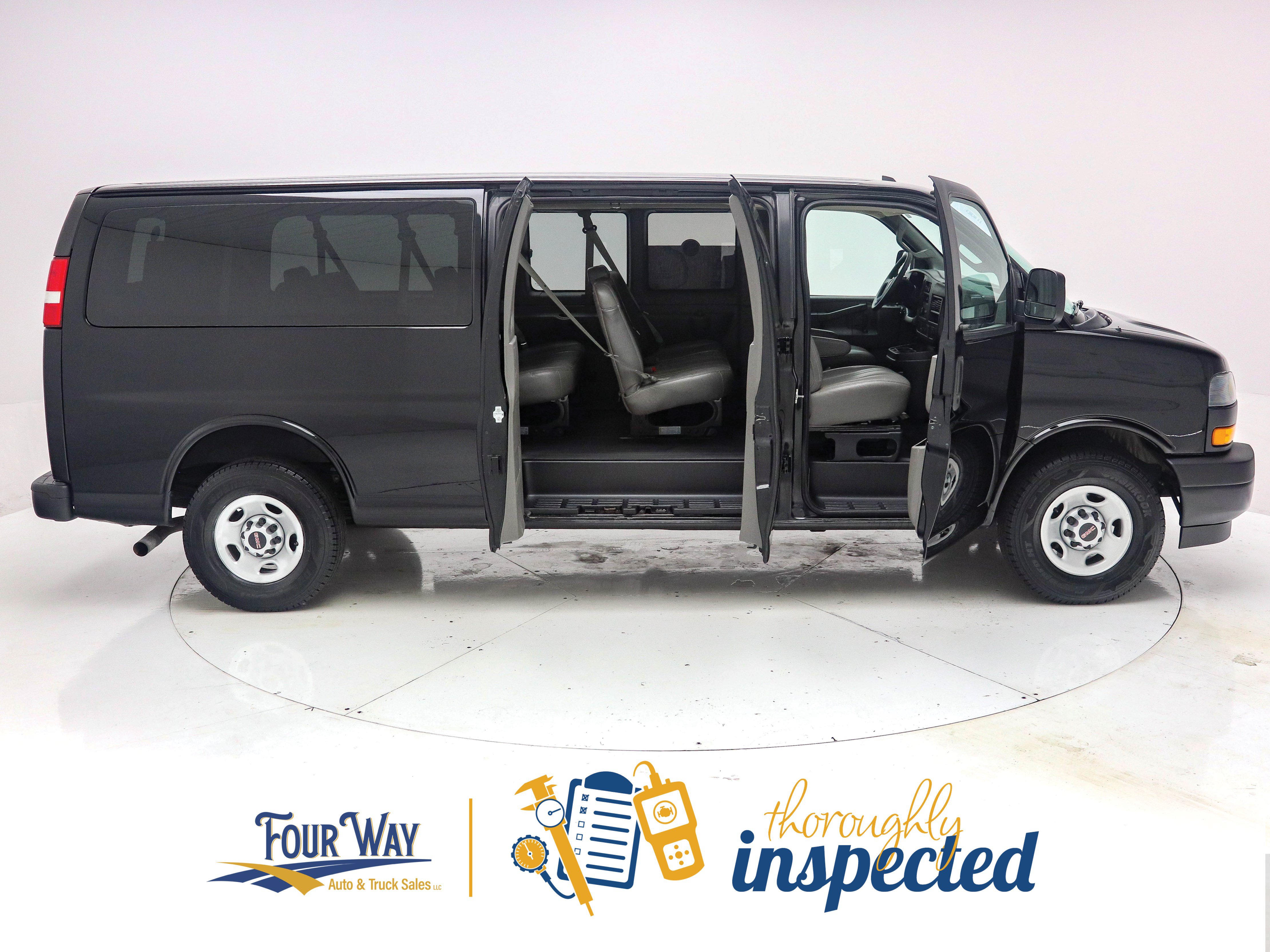 Used 2019 GMC Savana 3500 LS RWD image 3