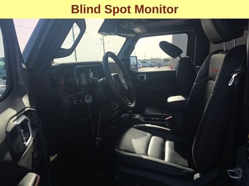 Used 2024 Jeep Wrangler Rubicon AWD/4WD image 5