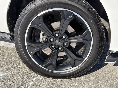 Used 2022 Ford Expedition Limited image 26