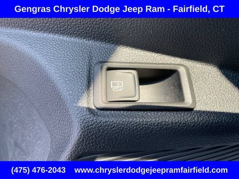 Used 2024 Volkswagen Taos S AWD/4WD image 40