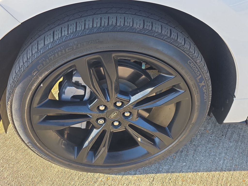 Used 2024 Ford Edge ST w/ Equipment Group 401A AWD/4WD image 11