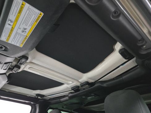 Used 2020 Jeep Wrangler Unlimited Sport AWD/4WD image 12