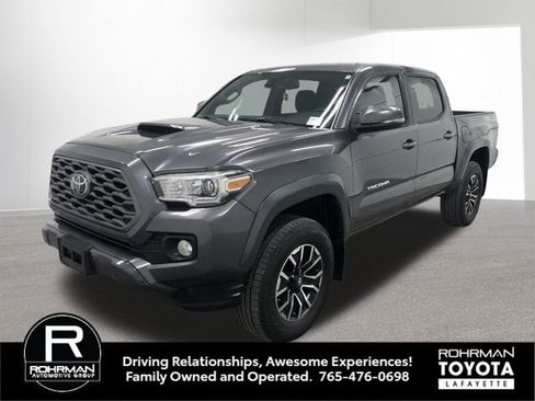 Used 2020 Toyota Tacoma TRD Sport AWD/4WD image 2