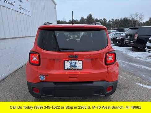 Used 2021 Jeep Renegade Latitude image 11