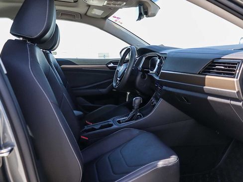 Used 2021 Volkswagen Jetta SEL Premium image 15