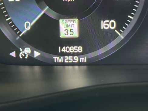 Used 2019 Volvo XC40 T5 Momentum AWD/4WD image 43