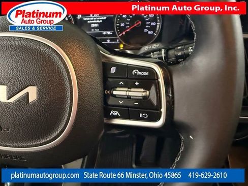 Used 2022 Kia Sorento S image 17
