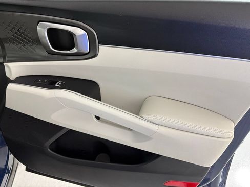 New 2026 Kia Sorento S w/ S Panoramic Sunroof Package FWD image 44