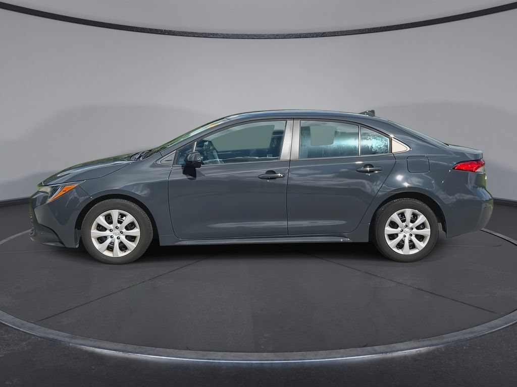 Used 2024 Toyota Corolla LE FWD image 5