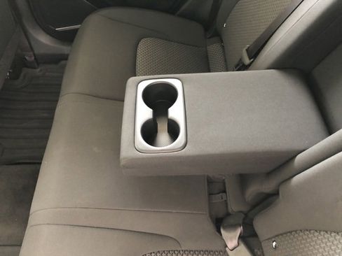 Used 2024 Kia Sportage LX image 40