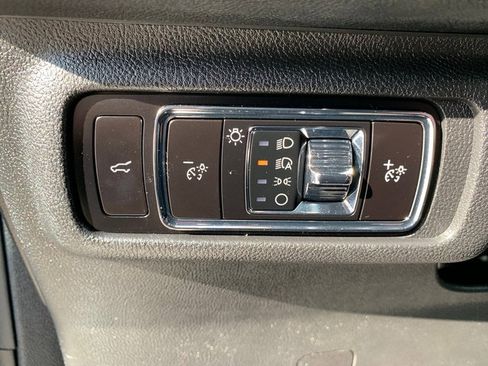 Used 2023 Lincoln Corsair Reserve w/ Equipment Group 201A AWD/4WD image 25