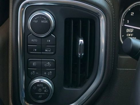 Used 2020 GMC Sierra 1500 SLT w/ SLT Premium Package image 17