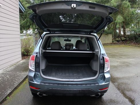 Used 2012 Subaru Forester 2.5X Limited image 16