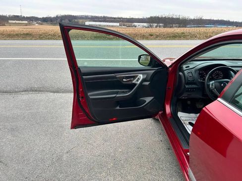 Used 2015 Nissan Altima 3.5 SL FWD image 18