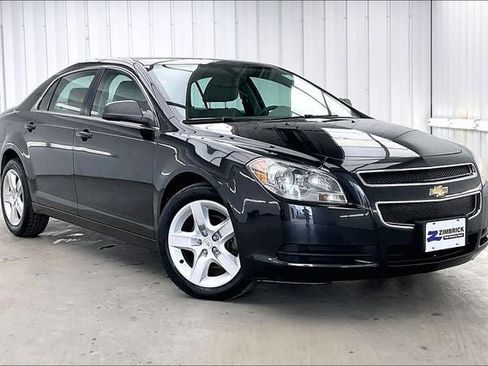 Used 2011 Chevrolet Malibu LS FWD image 1