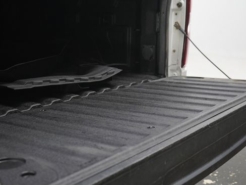 Used 2021 Chevrolet Silverado 1500 High Country w/ Safety Package II AWD/4WD image 9