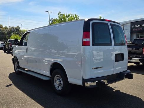 Used 2024 Chevrolet Express 2500 Work Van 3D Cargo Van w/ Driver Convenience Package image 6
