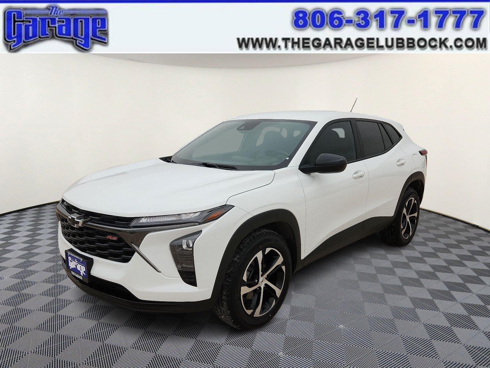 Used 2024 Chevrolet Trax RS FWD image 1