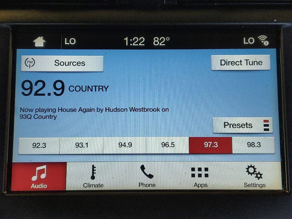 Used 2018 Ford Fusion SE w/ Equipment Group 201A FWD image 25