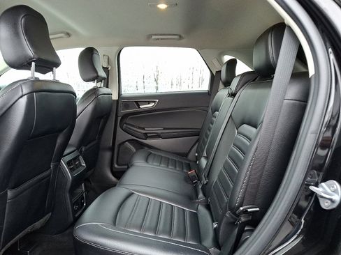 Certified 2022 Ford Edge SEL w/ Convenience Package image 10