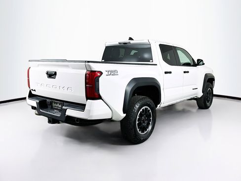 Used 2025 Toyota Tacoma TRD Off-Road image 9
