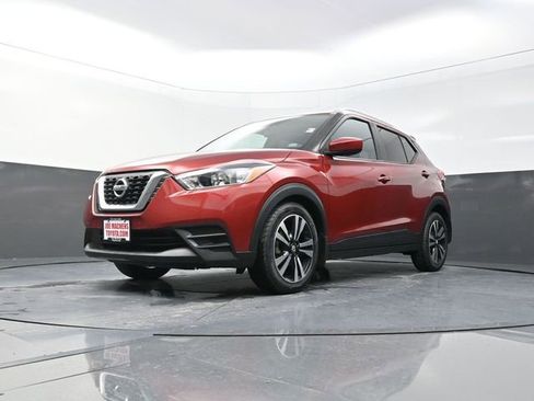Used 2018 Nissan Kicks SV image 30