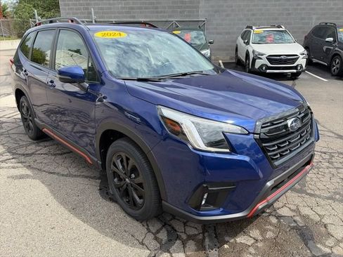Used 2024 Subaru Forester Sport AWD/4WD image 2