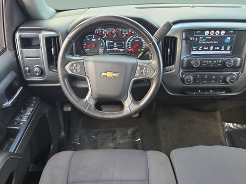 Used 2018 Chevrolet Silverado 1500 LT RWD image 12