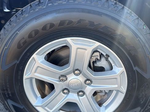 Used 2019 Jeep Wrangler Unlimited Sport S AWD/4WD image 10