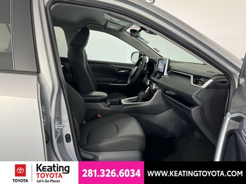 Certified 2025 Toyota RAV4 XLE AWD/4WD image 22