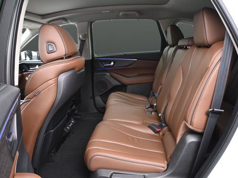 Used 2023 Acura MDX w/ Advance Package AWD/4WD image 11