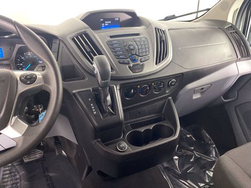 Used 2018 Ford Transit 150 XL RWD image 23