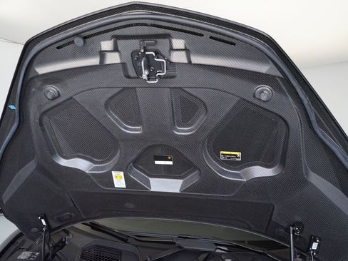 Used 2024 Lamborghini Revuelto AWD/4WD image 31