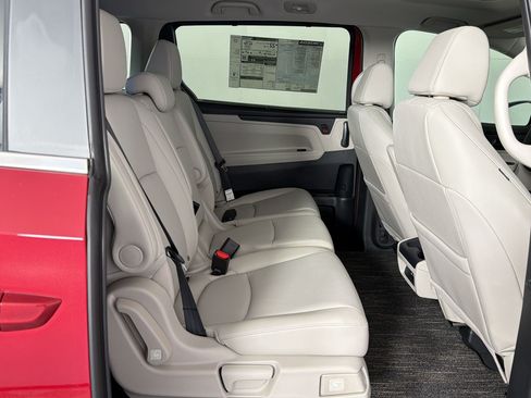 New 2026 Honda Odyssey EX-L image 29