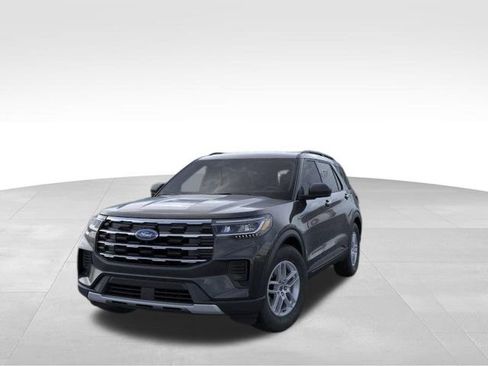 New 2026 Ford Explorer Active image 3