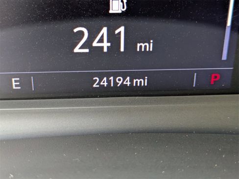 Used 2025 Cadillac XT5 Premium Luxury image 32